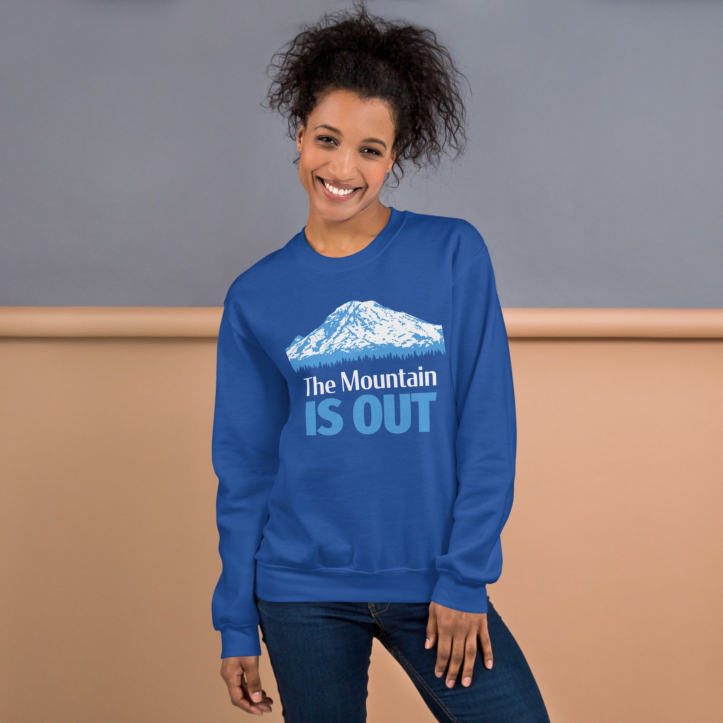 Mt. Rainier • The Mountain Is Out • Everyday Sweatshirt